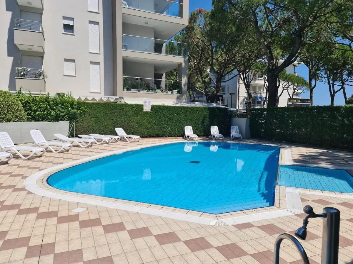 Residence Ipanema Il Mare A Due Passi Da Colla Lido di Jesolo Italy