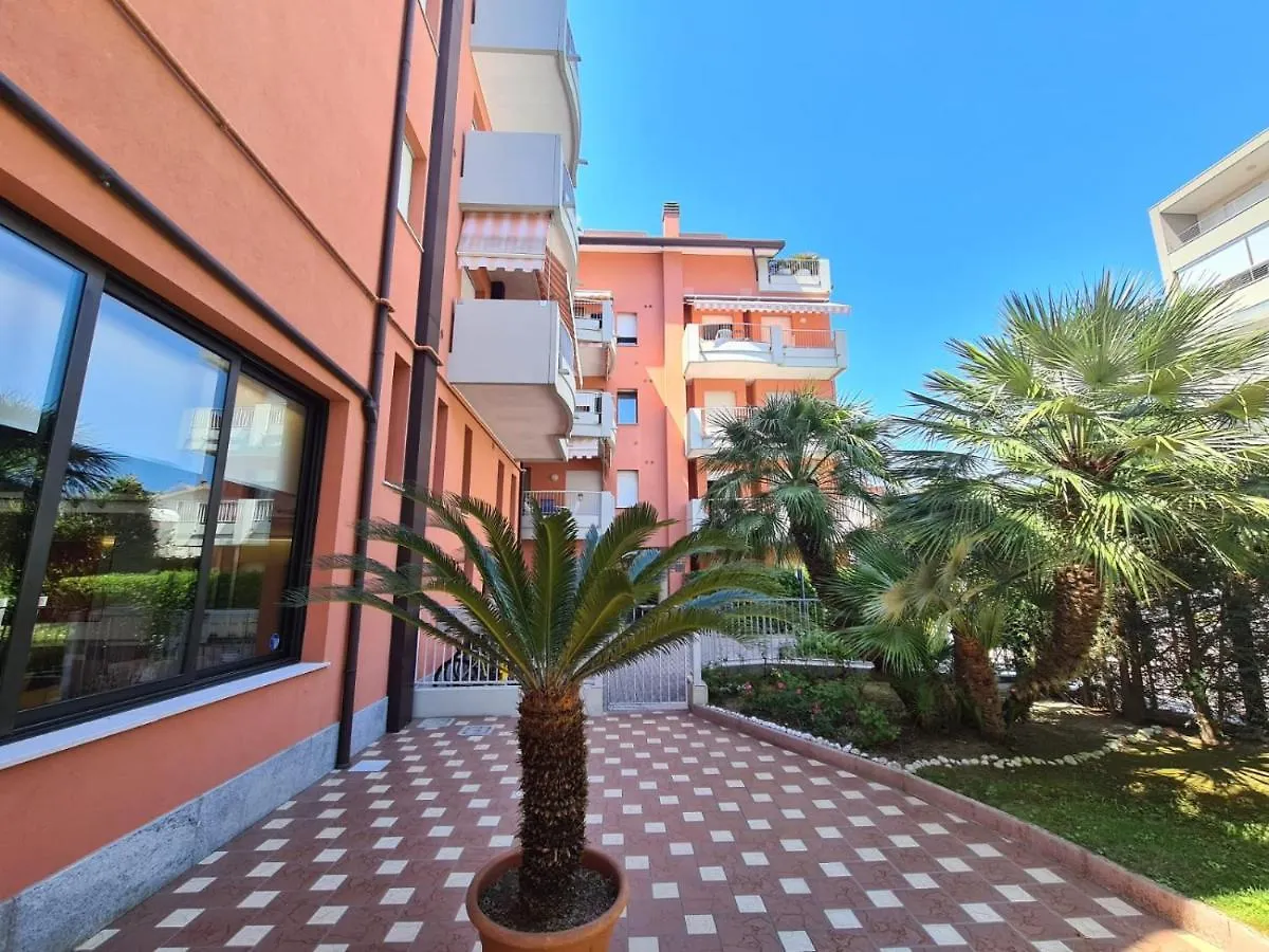 Apartment Residence Ipanema Il Mare A Due Passi Da Colla Lido di Jesolo